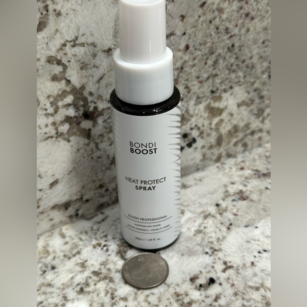 🍄6/$26 Bondi Boost heat protect spray 1.69oz purse size NWT